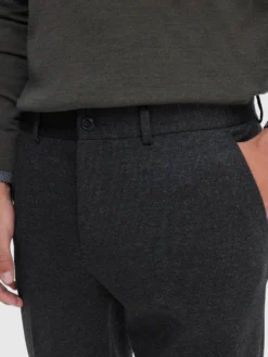 Selected Homme Pantalons Regular Pantalon AITOR Heren Donkergrijs -Colberts Winkel 49a8efe1cf78fe49c6dfc01361ef2a63 scaled