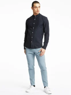 Lindbergh Pantalons Slimfit Pantalon Heren Smoky Blue -Colberts Winkel 4fdef62e6ca217ff9bfd74ed953163f8 scaled